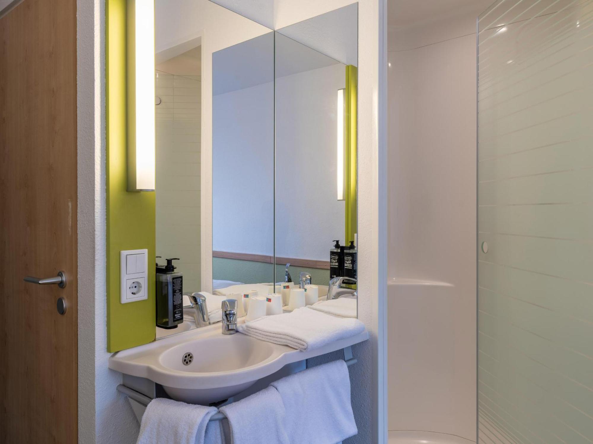 B&B Hotel Aachen-Nord Экстерьер фото